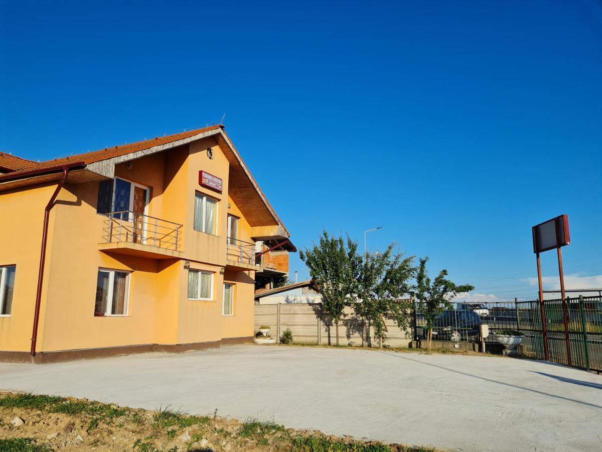 Hotel Pensiunea Sanziana Gran Varadino Esterno foto