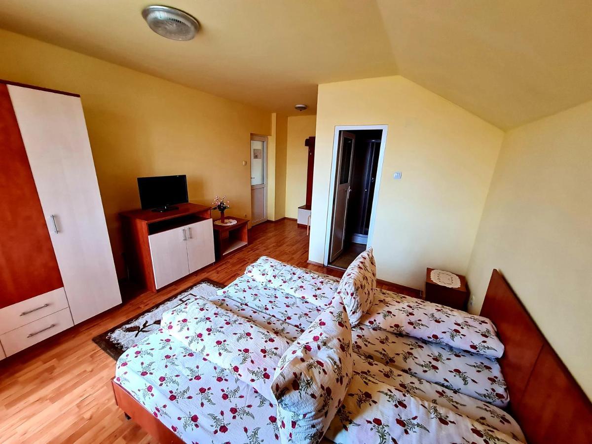 Hotel Pensiunea Sanziana Gran Varadino Esterno foto